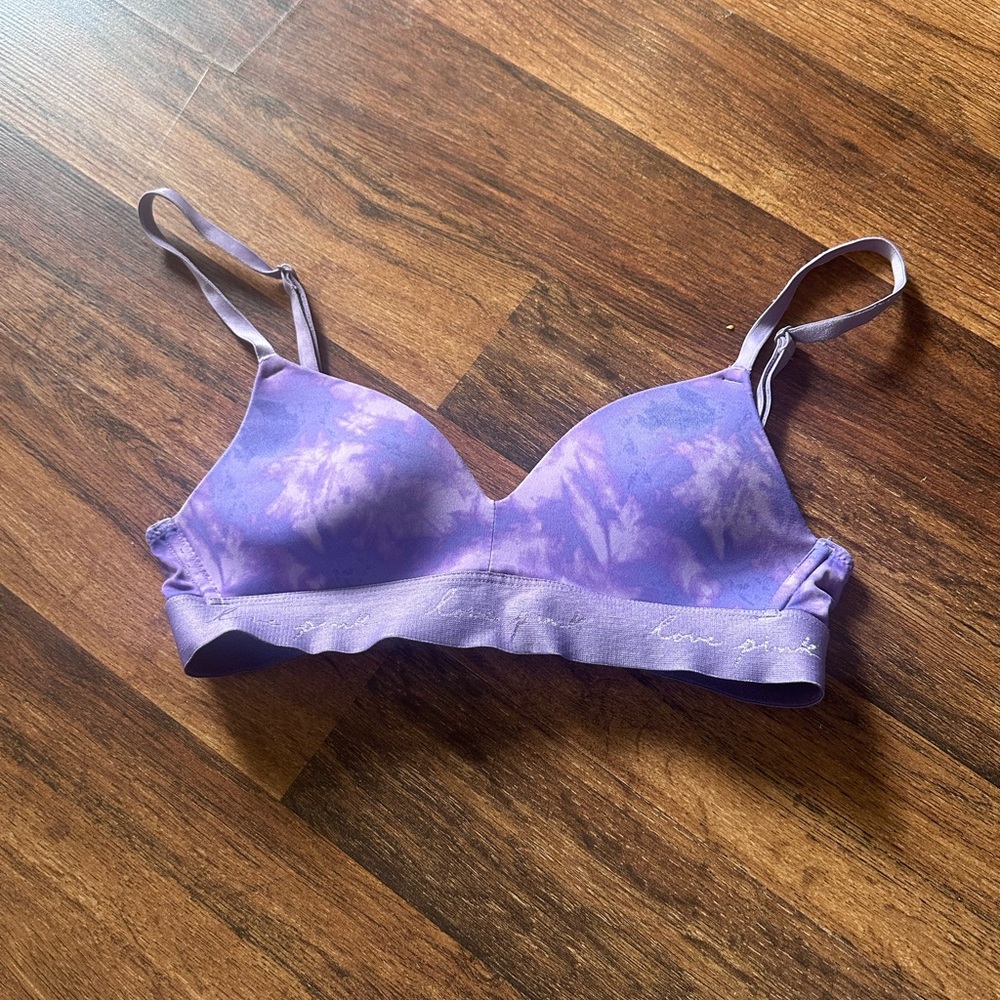 PINK Wear Everywhere Wireless Lightly Lined Size 32A